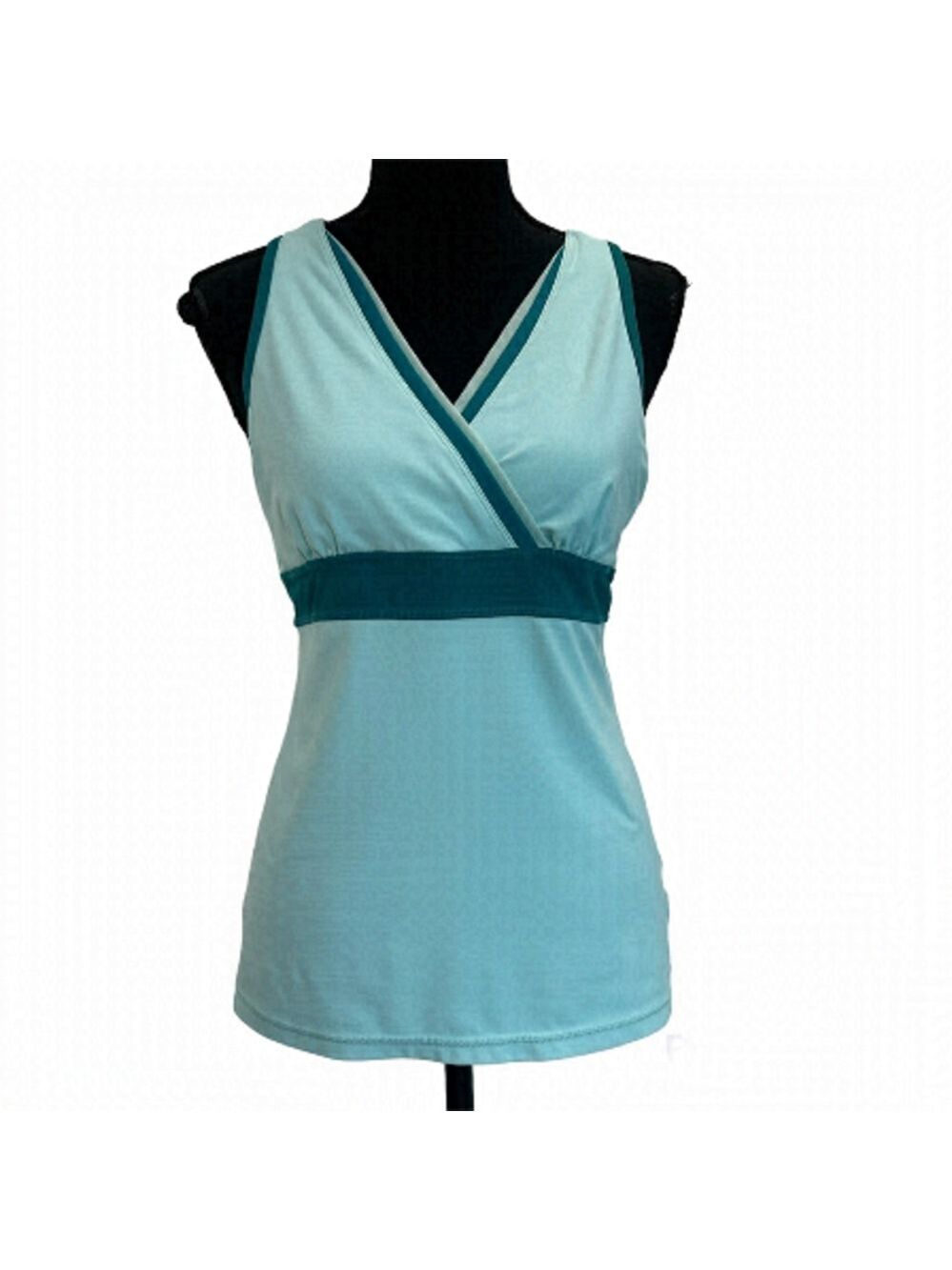 XERSION teal aquamarine blue V-neck tank top Sz M